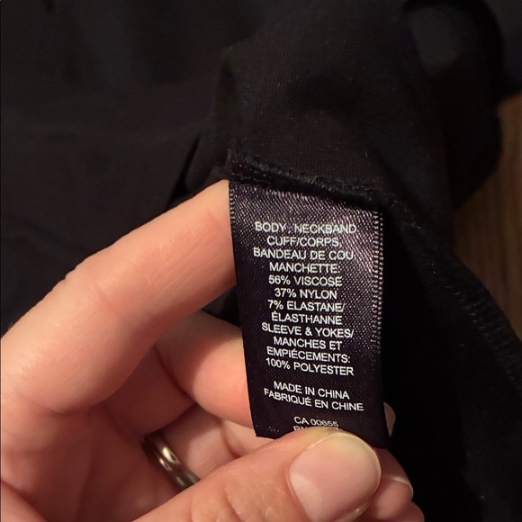 RW&CO. Elegant Black Blouse - Picture 7 of 12